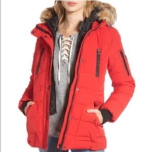 Guess jacket with faux fur trim.